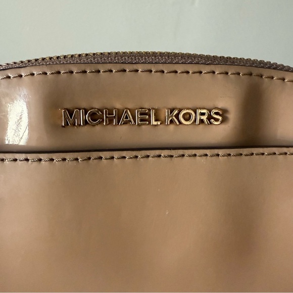 Michael Kors Crossbody - Picture 7 of 9